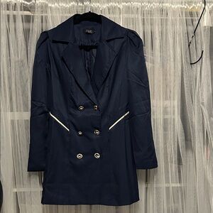 Elegant Navy Double-Breasted Women's Coat never worn, size L